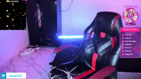 Snapshot of michael_kendall0 chatting on January 25, 11:43 pm michael independent model  online show from January 25, 11:43 pm