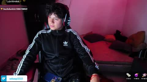 Snapshot of michael_kendall0 chatting on March 8, 1:50 am michael independent model  online show from March 8, 1:50 am