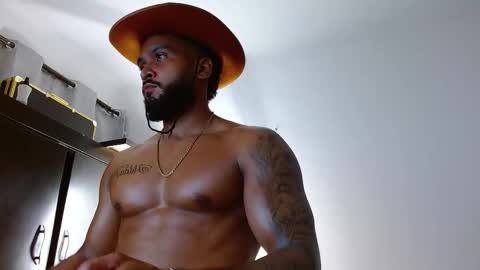 Snapshot of michael_maximo chatting on February 4, 5:57 am maximo online show from February 4, 5:57 am