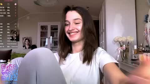 Emily online show from April 4, 2:25 pm