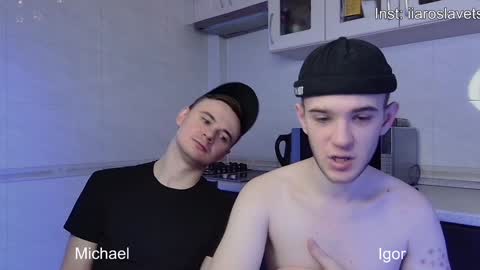 Snapshot of michael_sexdevil chatting on January 17, 12:10 pm michael_sexdevil online show from January 17, 12:10 pm