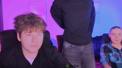 Snapshot of michael_strong_ chatting on February 13, 9:49 am Your Michael online show from February 13, 9:49 am