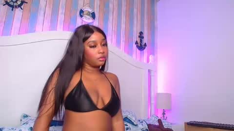 Snapshot of michaelacox chatting on January 19, 12:06 pm Michel online show from January 19, 12:06 pm