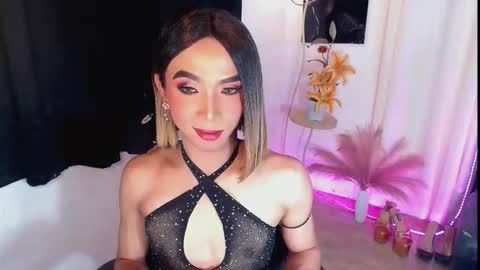 Snapshot of michaelagoddess chatting on October 8, 5:43 pm michaelagoddess online show from October 8, 5:43 pm