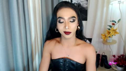 michaelagoddess online show from May 10, 5:18 pm