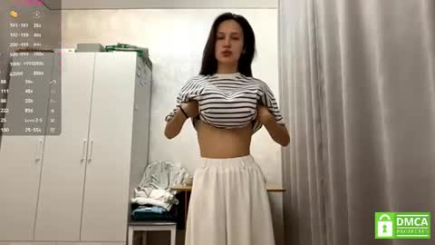 Snapshot of michaeleanidi chatting on July 25, 4:26 pm Milana online show from July 25, 4:26 pm