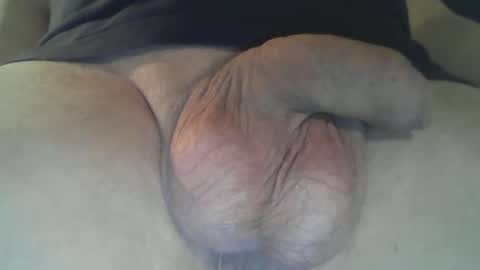 Snapshot of michaels_cock chatting on February 26, 12:27 am Michael online show from February 26, 12:27 am