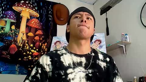 Snapshot of michaelstones chatting on September 21, 4:41 pm michaelstones online show from September 21, 4:41 pm