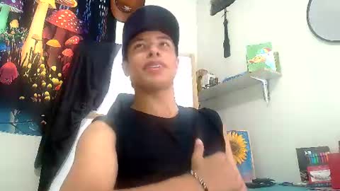 Snapshot of michaelstones chatting on August 4, 4:42 pm michaelstones online show from August 4, 4:42 pm