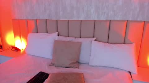 Michael Walkerr online show from December 31, 7:29 pm