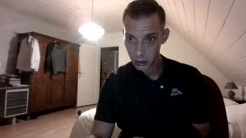 Snapshot of michal198677 chatting on July 17, 8:57 pm michal198677 online show from July 17, 8:57 pm