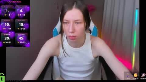 michele_mack online show from January 6, 2:58 am