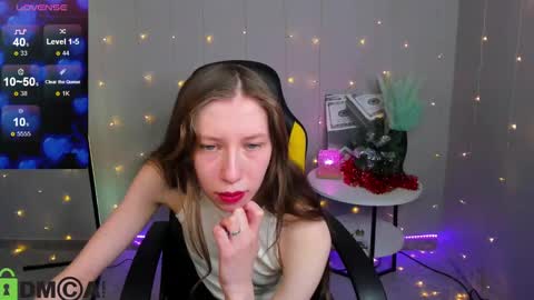 michele_mack online show from January 9, 2:54 am