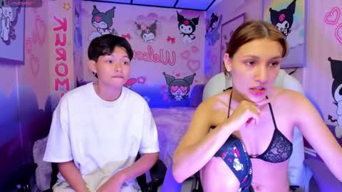 Snapshot of michell__petit_ chatting on October 5, 2:54 am michell__petit_ online show from October 5, 2:54 am