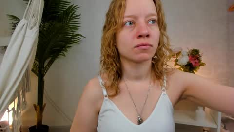 michelle_blond online show from February 23, 7:39 am