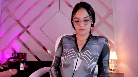 michelle_cutee_ online show from January 10, 8:10 pm