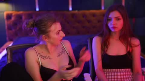 Snapshot of michelleinlove4u chatting on February 22, 3:25 pm Michelle online show from February 22, 3:25 pm