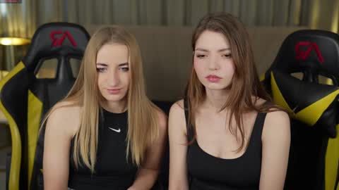 Snapshot of michelleinlove4u chatting on February 26, 11:41 am Michelle online show from February 26, 11:41 am