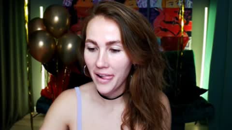 Snapshot of michelleortis chatting on December 20, 5:29 pm MichelleOrtis online show from December 20, 5:29 pm