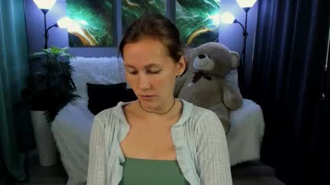 Snapshot of michelleortis chatting on September 14, 4:22 am MichelleOrtis online show from September 14, 4:22 am