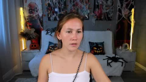 MichelleOrtis online show from October 22, 6:46 am