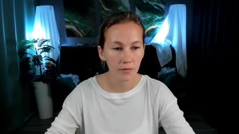 MichelleOrtis online show from November 9, 12:09 am