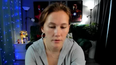 MichelleOrtis online show from December 15, 6:39 am