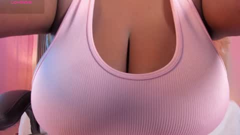 Snapshot of michellepreston_ chatting on June 11, 12:14 pm michellepreston_ online show from June 11, 12:14 pm