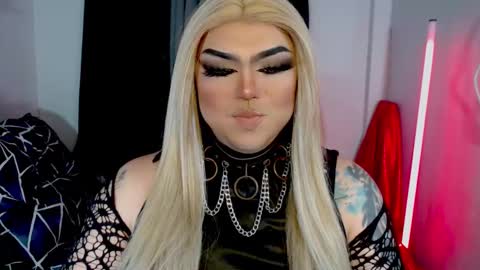 Michelle online show from November 27, 11:40 pm