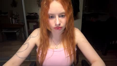 Snapshot of michelsogol chatting on February 25, 8:18 pm Foxy online show from February 25, 8:18 pm