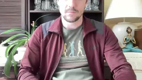Snapshot of michgabo chatting on May 13, 12:57 pm michgabo online show from May 13, 12:57 pm