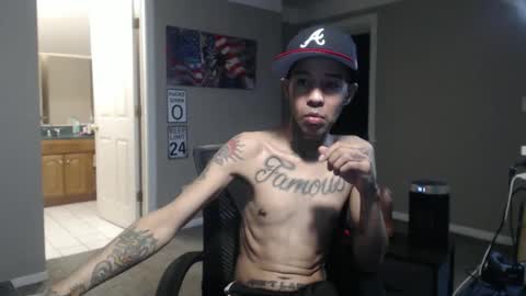 Snapshot of michigan9000 chatting on February 10, 9:24 am michigan9000 online show from February 10, 9:24 am