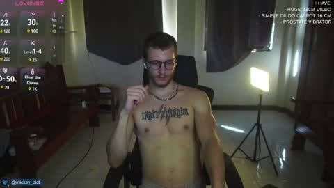 Mickey online show from December 11, 5:43 am