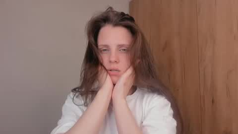 Snapshot of mickieschappert chatting on May 27, 7:33 pm Candyyy online show from May 27, 7:33 pm