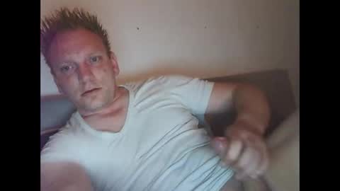 mickkxl online show from April 13, 10:32 am