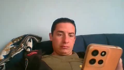 Snapshot of mickseb chatting on October 1, 2:01 pm mickseb online show from October 1, 2:01 pm