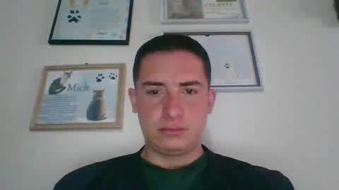 Snapshot of mickseb chatting on February 20, 9:04 pm mickseb online show from February 20, 9:04 pm