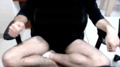 microfama00 online show from January 17, 6:29 am