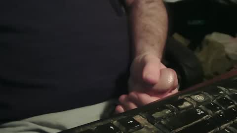 micwalrus online show from April 13, 4:18 am