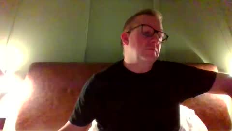 Snapshot of middleton2021 chatting on November 1, 1:40 am middleton2021 online show from November 1, 1:40 am