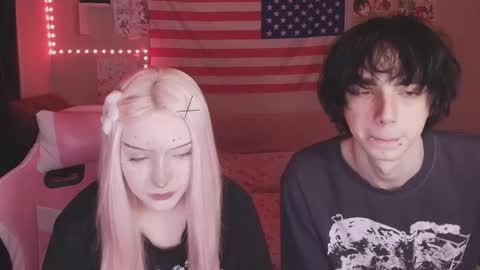 Snapshot of midnight_memories chatting on February 12, 1:00 am Kai and Angel online show from February 12, 1:00 am