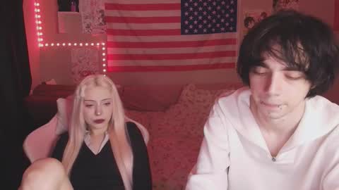 Snapshot of midnight_memories chatting on February 14, 1:13 am Kai and Angel online show from February 14, 1:13 am