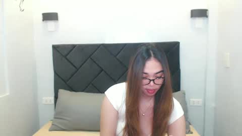 Bunny 3 online show from December 14, 5:14 pm