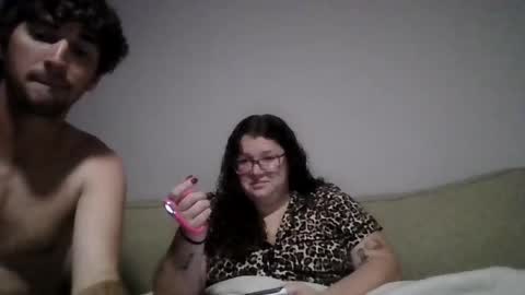 Snapshot of midnightmasturbators chatting on July 12, 1:51 am midnightmasturbators online show from July 12, 1:51 am