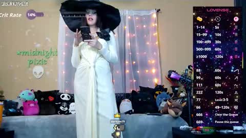 Snapshot of midnightpixie chatting on October 17, 2:15 am Jenna Talia online show from October 17, 2:15 am