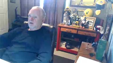 Snapshot of midwestdad09 chatting on May 6, 2:55 pm midwestdad09 online show from May 6, 2:55 pm