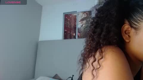 Snapshot of miel_alisha chatting on March 18, 12:19 pm miel online show from March 18, 12:19 pm