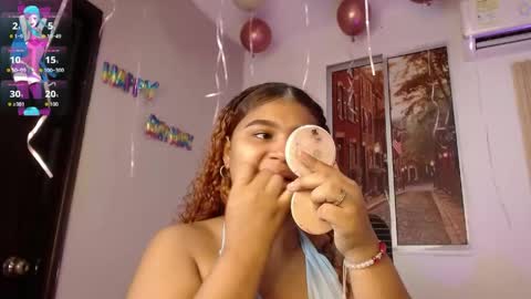 Snapshot of miel_alisha chatting on May 20, 1:28 pm miel online show from May 20, 1:28 pm
