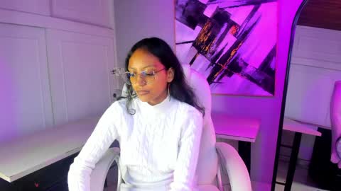 Snapshot of miel_ambar chatting on April 23, 1:24 pm miel_ambar online show from April 23, 1:24 pm