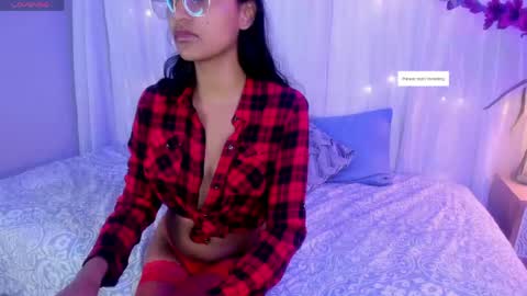 Snapshot of miel_ambar chatting on May 24, 6:24 pm miel_ambar online show from May 24, 6:24 pm